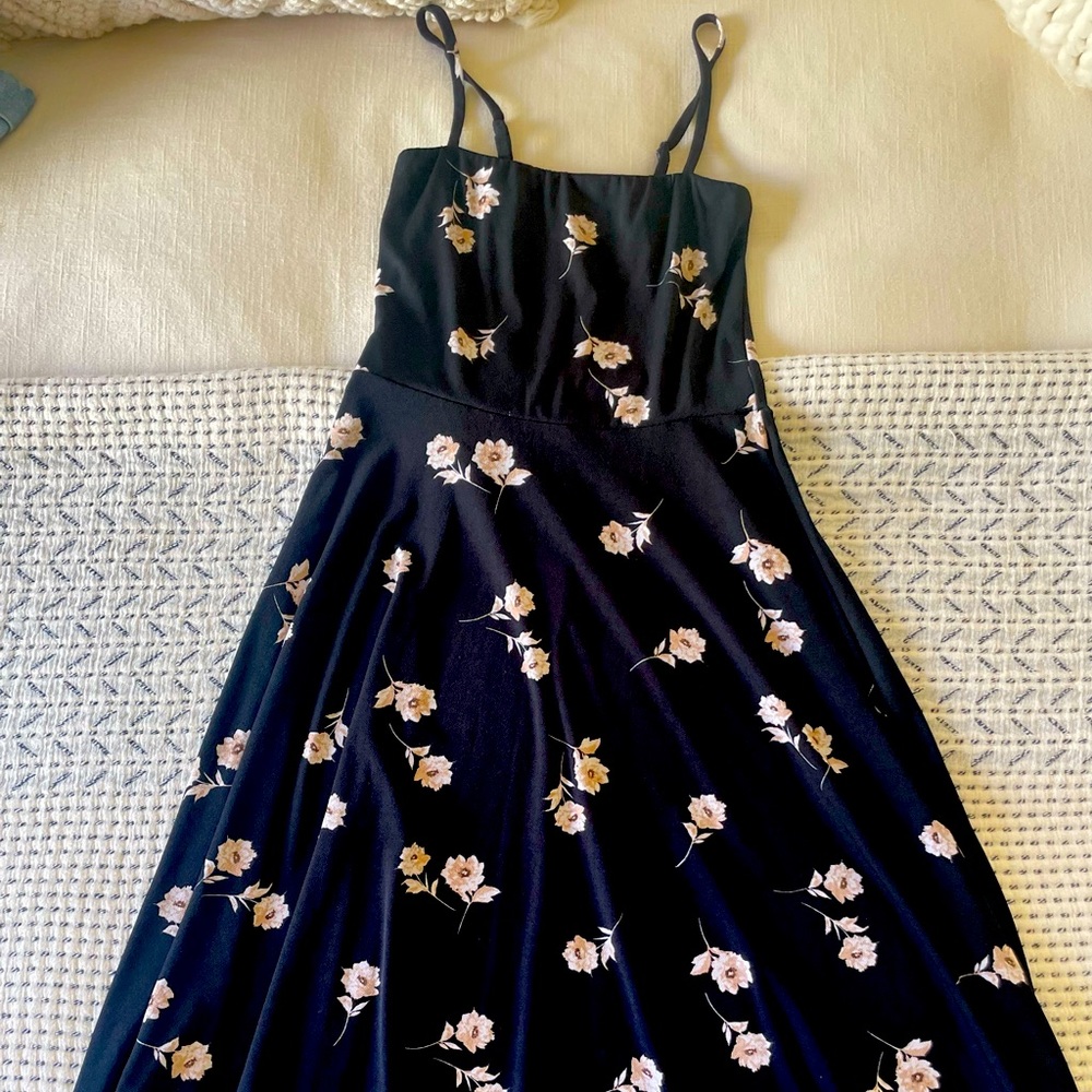 Carly Jean Los Angeles Black Floral Slip Dress